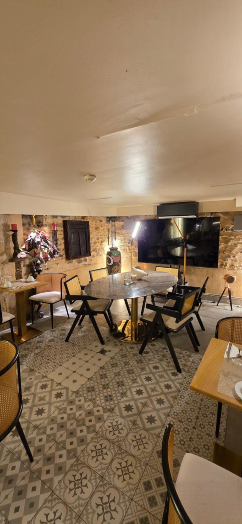 Camelia Prestige - Place De La Nation Hotel 2*