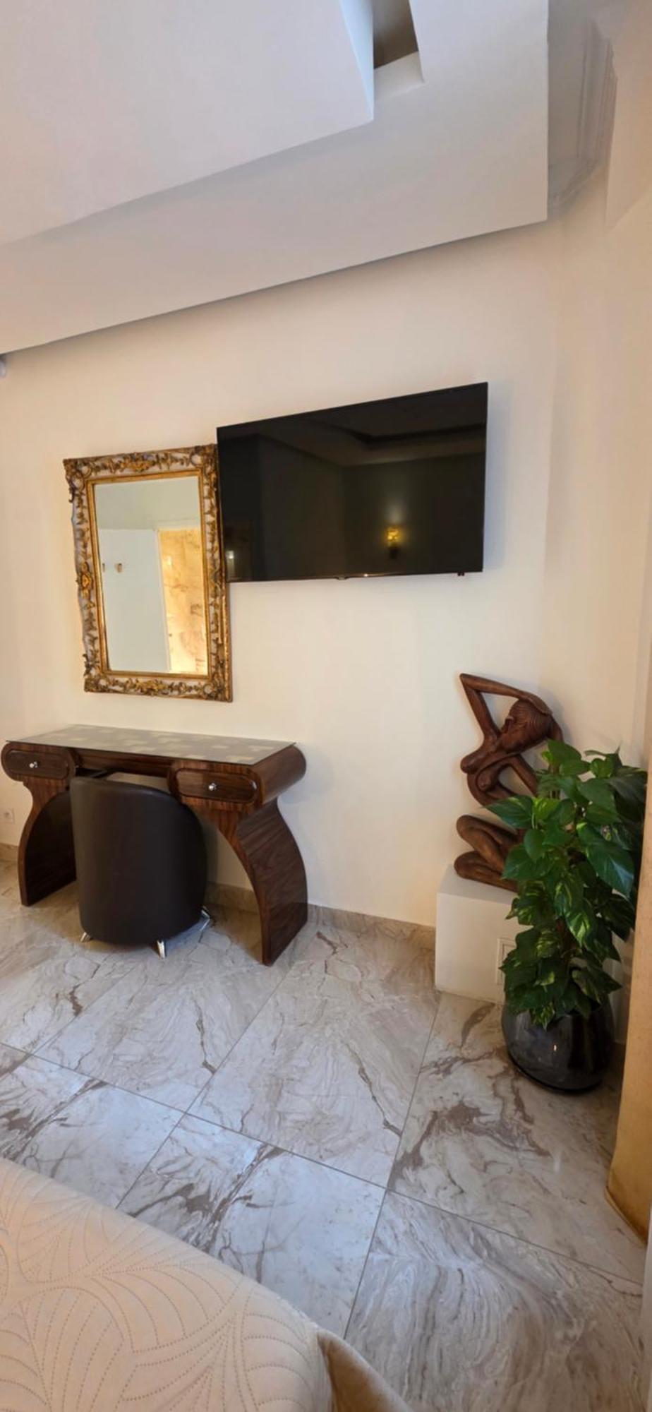 Camelia Prestige - Place De La Nation