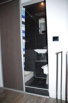 Hotel Camelia Prestige - Place De La Nation 2*